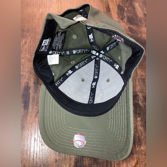 NY Yankees New Era 9Forty MLB Cap - Limited Edition - Picture 5 of 8